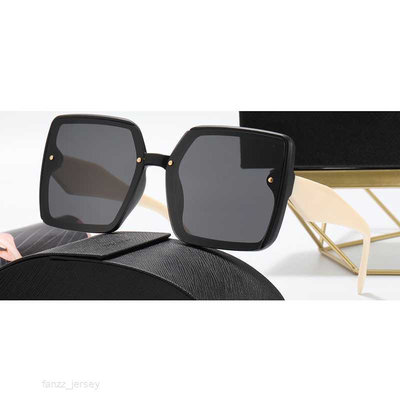 Fashion Retro Sunglasses For Women Designer Sunglass Ladies Sun Glasses Driving Beach Uv Protection Luxury Brand Glasses Mens Eyewear good
Fashion Retro Sunglasses For Women Designer Sunglass Ladies Sun Glasses Driving Beach Uv Protection Luxury Brand Glasses Mens Eyewear good