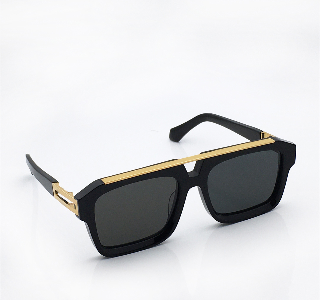 Fashion luxury designer 1801 Mascot pilot square sunglasses mens classic vintage trend glasses outdoor avant-garde style eyewear Anti-Ultraviolet come with case
Fashion luxury designer 1801 Mascot pilot square sunglasses mens classic vintage trend glasses outdoor avant-garde style eyewear Anti-Ultraviolet come with case