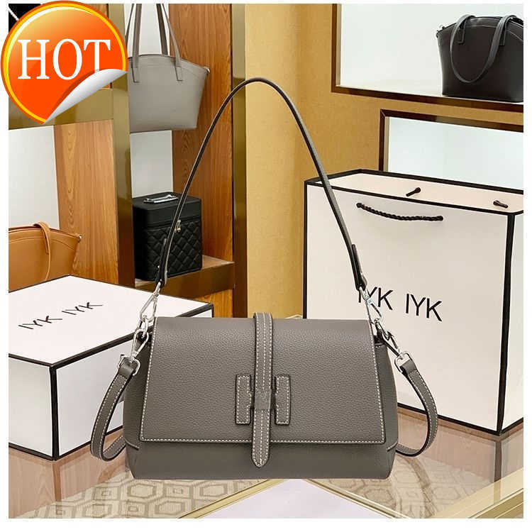 Brand Designer Shoulder Bags Crossbody Bags Tote 2023 New Women's Fashion Texture Leather Portable One Shoulders Messenger Bag Factory Direct Sales, Light green
Brand Designer Shoulder Bags Crossbody Bags Tote 2023 New Women's Fashion Texture Leather Portable One Shoulders Messenger Bag Factory Direct Sales, Light green
