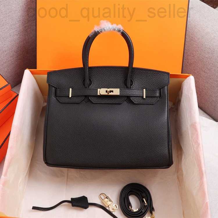 Luxurys Designer birkin bag Cowhide handbag Leather 25CM 30CM With Box Tote Woman Shoulder Bag Classic Handle Fashion, Light brown
Luxurys Designer birkin bag Cowhide handbag Leather 25CM 30CM With Box Tote Woman Shoulder Bag Classic Handle Fashion, Light brown
