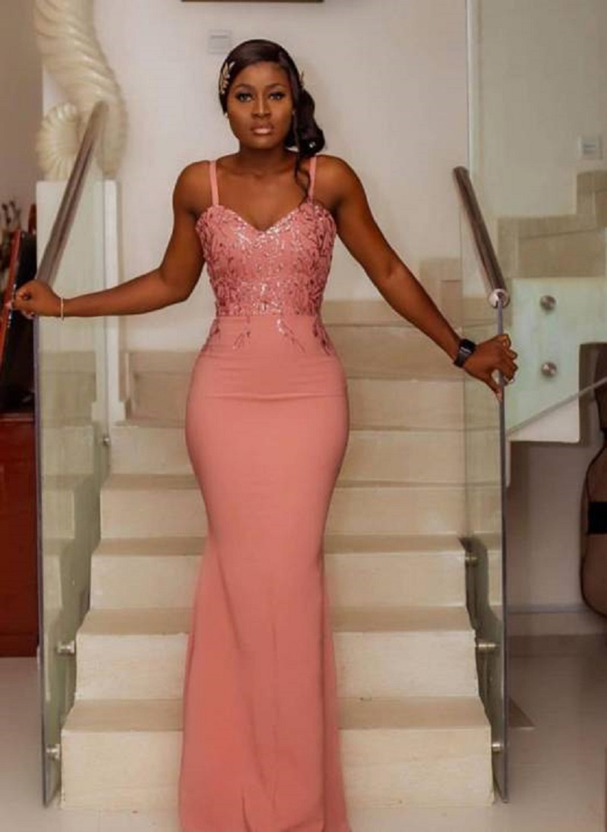New Bridesmaid Dresses Long Lace Appliques Spaghetti Straps Zipper Back Mermaid Wedding Guest Dress Maid of Honor Gowns
