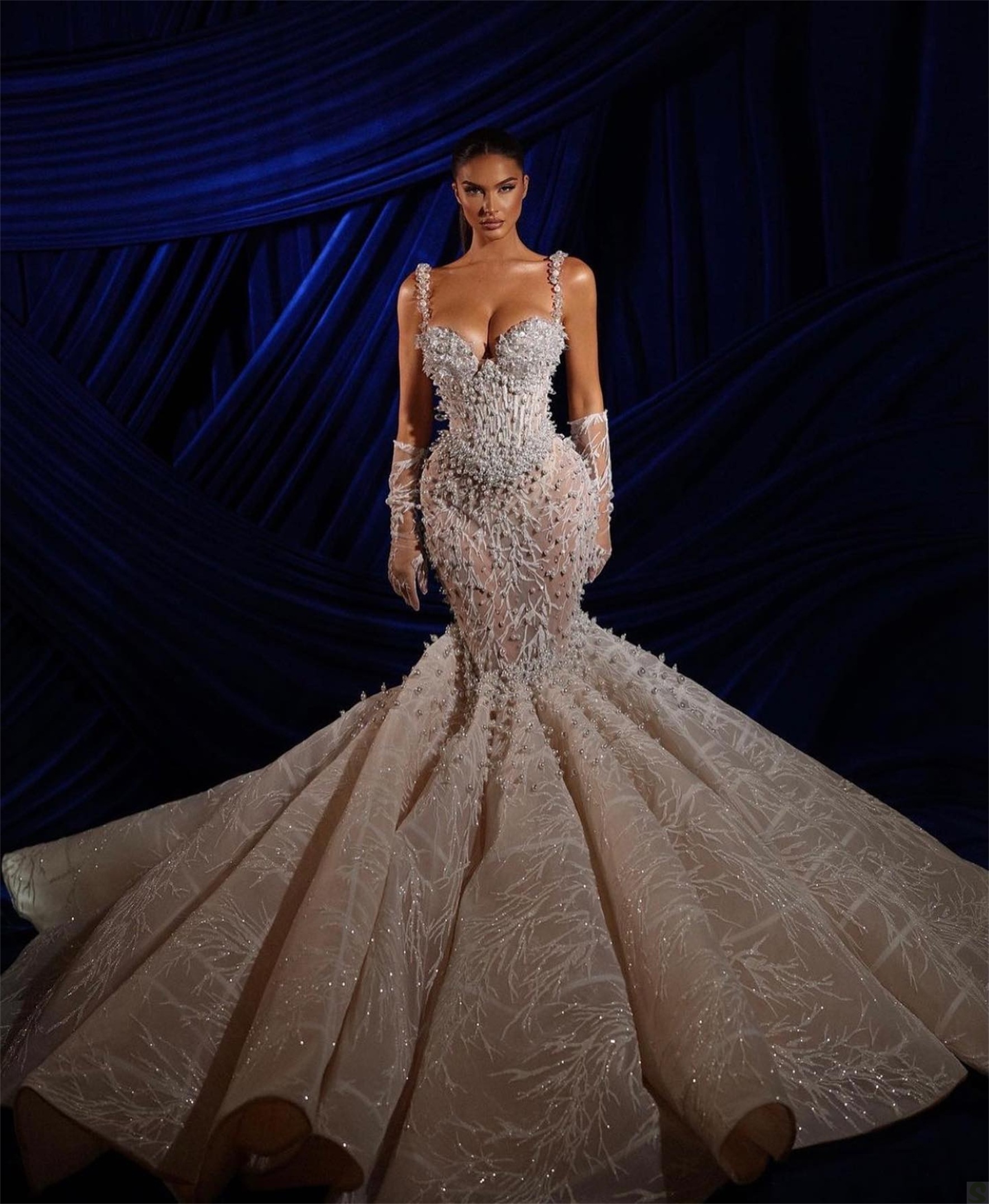 Mermaid Wedding Dresses Spaghetti Straps Crystals Beads Beading Appliques Lace Bridal Gowns Custom Made Lace-Up Back Sweep Train Vestidos De Novia