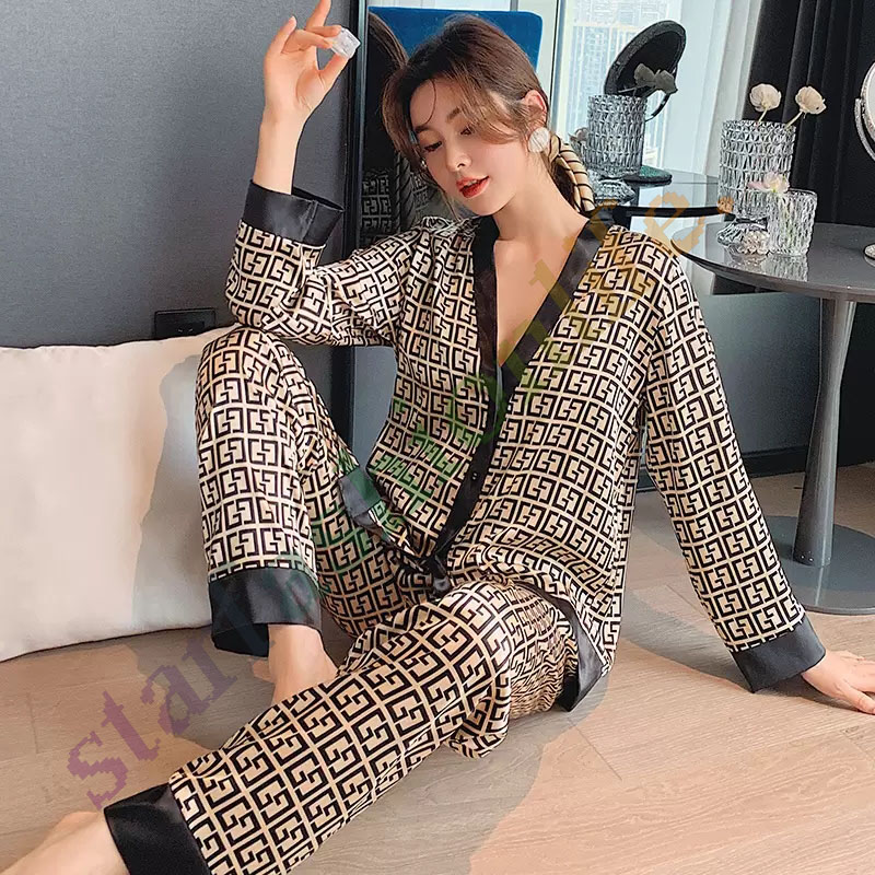 Nena Pijama Sets Woman Pajama Summer V Neck Design Suit Long Sleeve Trousers Set Home Clothes Sexy Satin Silk Pijamas
Nena Pijama Sets Woman Pajama Summer V Neck Design Suit Long Sleeve Trousers Set Home Clothes Sexy Satin Silk Pijamas