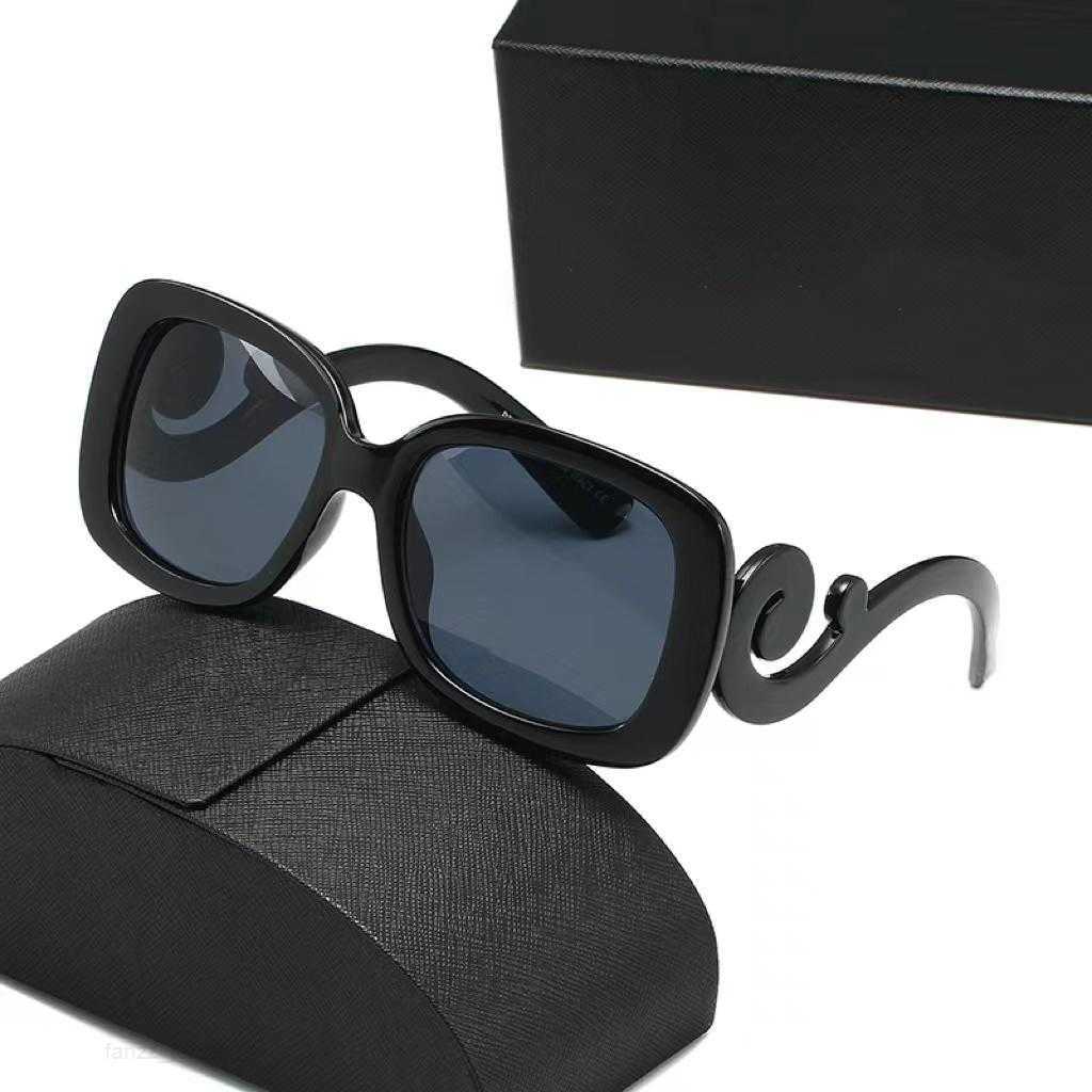 Vintage Sunglasses Small Frame Designer Sun glasses for Mens Shiny Black Frame Rectangle Flower Polarized Eyewear Women Eyeglasses gafas good
Vintage Sunglasses Small Frame Designer Sun glasses for Mens Shiny Black Frame Rectangle Flower Polarized Eyewear Women Eyeglasses gafas good