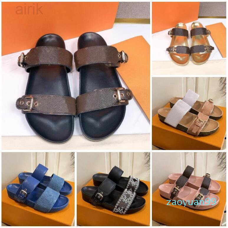 Designer Womens Slippers Bom Dia Mule Sandals Flat Slippers Canvas Beach Sandal Rubber Bottom Summer Leather Old Floral Slipper, Color 3
Designer Womens Slippers Bom Dia Mule Sandals Flat Slippers Canvas Beach Sandal Rubber Bottom Summer Leather Old Floral Slipper, Color 3