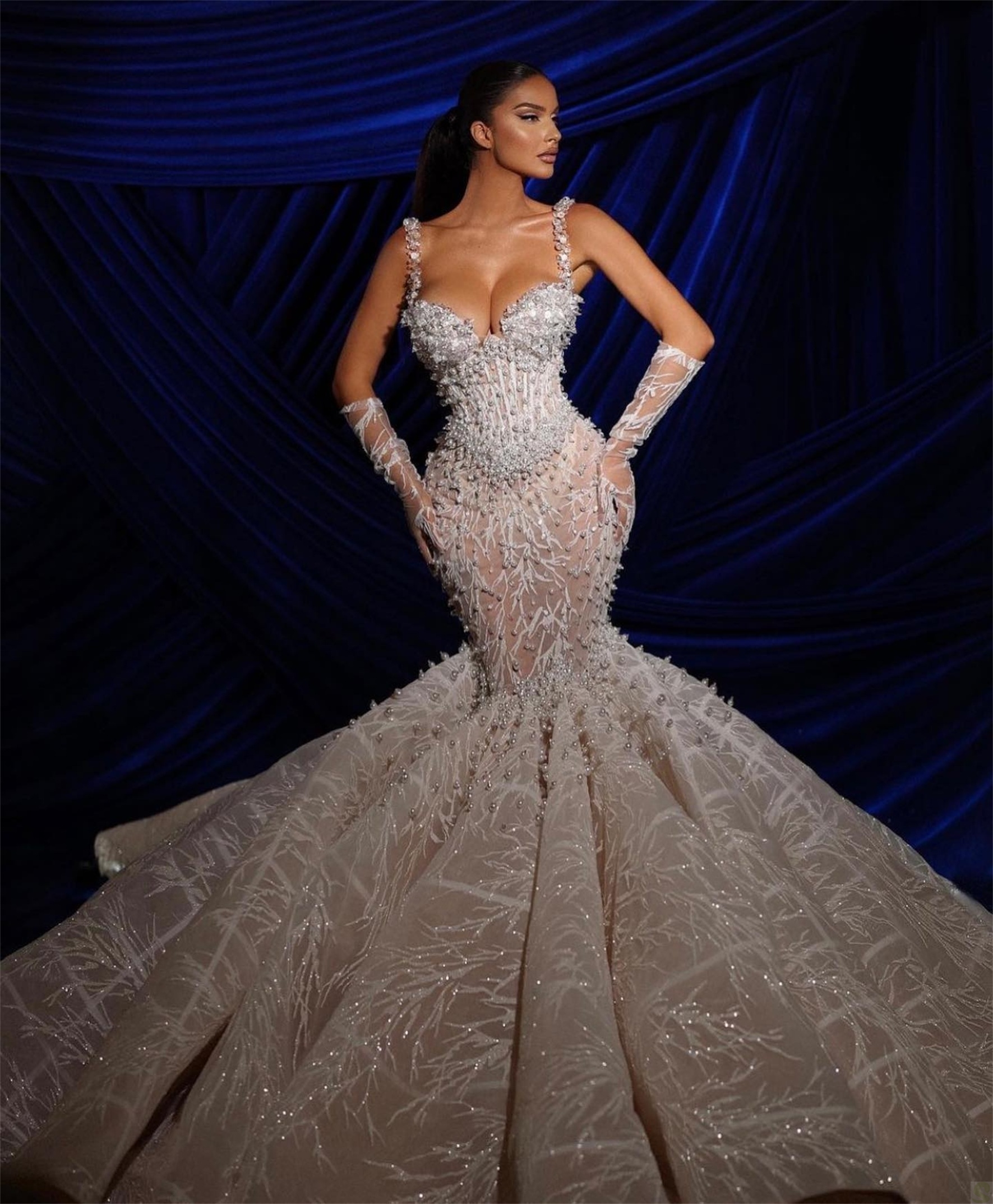 Mermaid Wedding Dresses Spaghetti Straps Crystals Beads Beading Appliques Lace Bridal Gowns Custom Made Lace-Up Back Sweep Train Vestidos De Novia