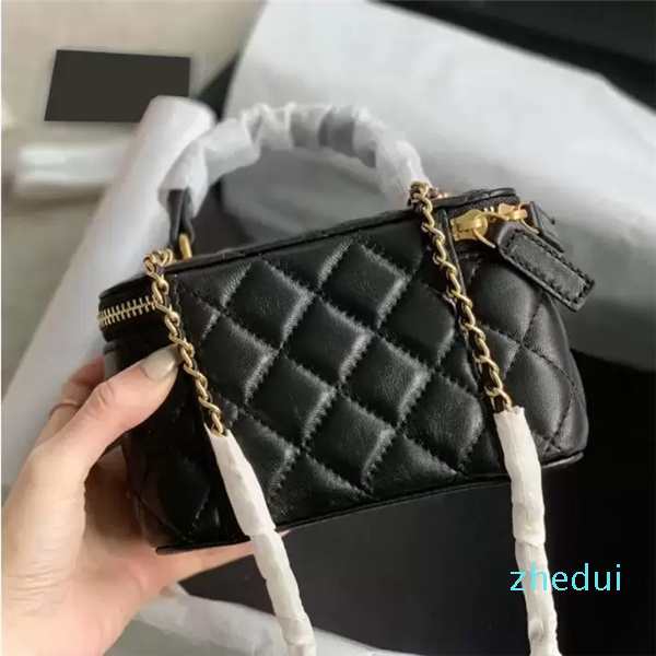 2022Ss Classic Mini Quilted Lambskin Cosmetic Case Box Bags Large Capacity Top Handle Totes Crossbody Shoulder Matelasse Chain Vanity Lambskin Handbags 16CM, Shipping
2022Ss Classic Mini Quilted Lambskin Cosmetic Case Box Bags Large Capacity Top Handle Totes Crossbody Shoulder Matelasse Chain Vanity Lambskin Handbags 16CM, Shipping