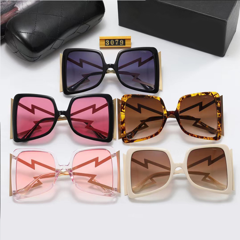 Fashion Man Woman Sunglasses Designer Sunglass Full Frame Classic Eyeglasses 5 Colors With Box
Fashion Man Woman Sunglasses Designer Sunglass Full Frame Classic Eyeglasses 5 Colors With Box