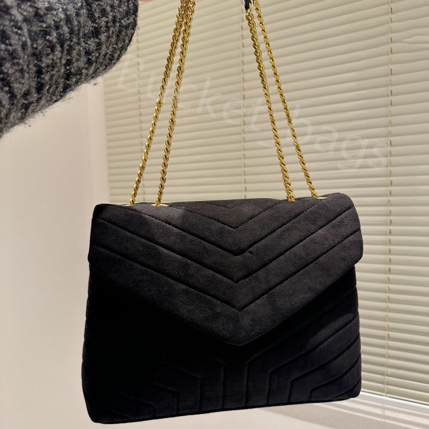 YLuxury handbag LOULOU Crossbody Bags Y-shaped designer Puffer shoulder bag Frosted leather ladies metal Chain clamshell messenger gift box wholesale, Black
YLuxury handbag LOULOU Crossbody Bags Y-shaped designer Puffer shoulder bag Frosted leather ladies metal Chain clamshell messenger gift box wholesale, Black