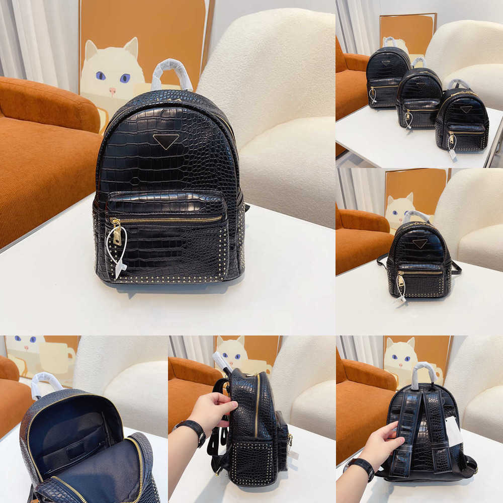 Newest designer backpacks men luxury backpack purse women leather back pack Fashion Crocodile Pattern Bookbags Shoulder Bags Handbags 221121, Pbag black
Newest designer backpacks men luxury backpack purse women leather back pack Fashion Crocodile Pattern Bookbags Shoulder Bags Handbags 221121, Pbag black