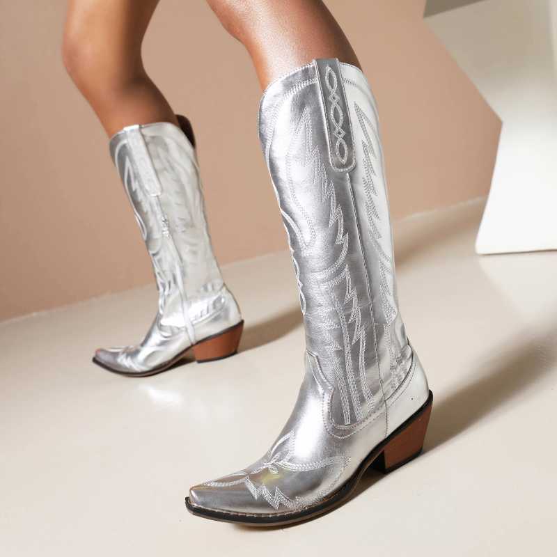 Boots Silver Winter Women's 2022 Shiny Metallic Western Denim Embroidered Knee High Pointed Toe Fall Shoes Botas Mujer 221215
Boots Silver Winter Women's 2022 Shiny Metallic Western Denim Embroidered Knee High Pointed Toe Fall Shoes Botas Mujer 221215