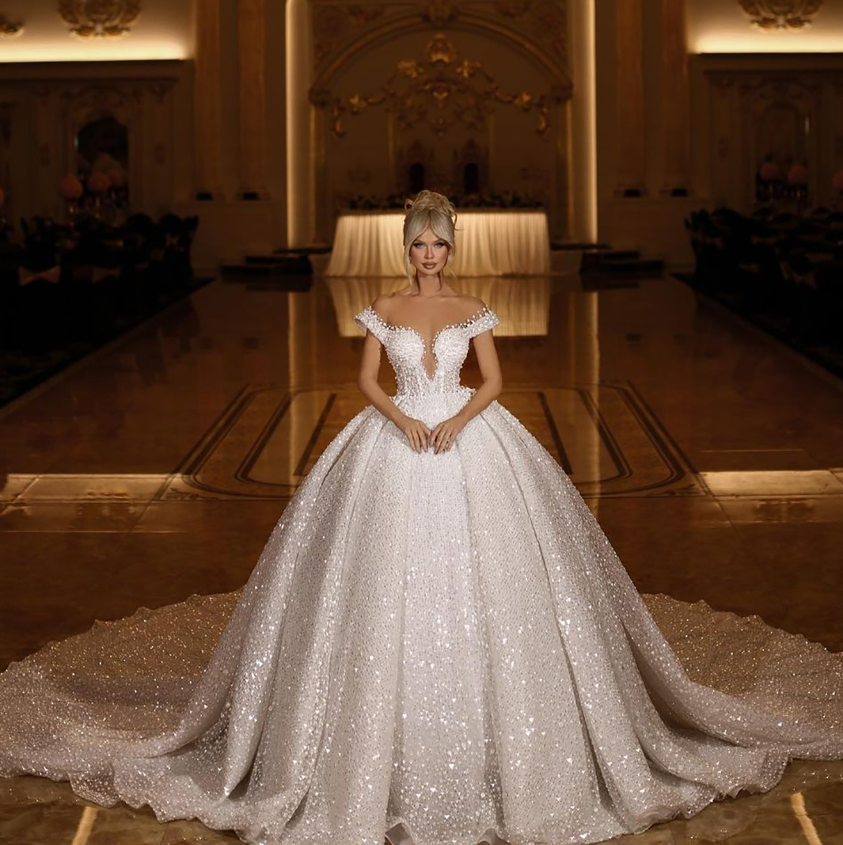 Glamorous Ball Gown Wedding Dresses Unique Design Neck Off the Shoulder with Pearls Whole Sequins Backless Floor Length Custom Made Plus Side Vestidos