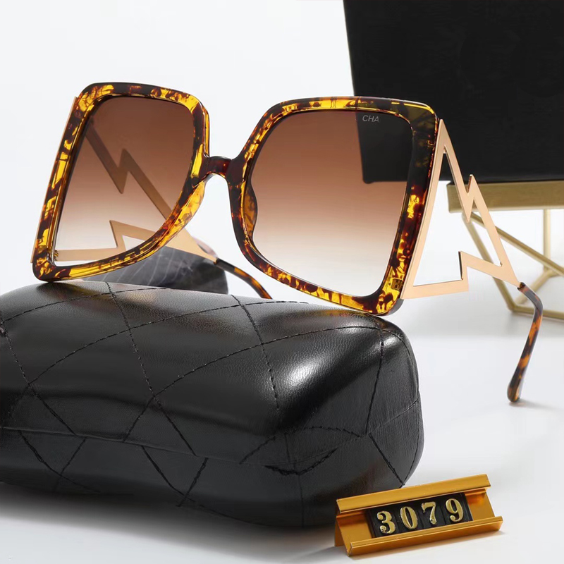 Sunglasses For Mens Fashion Man Woman Sun Glasses Full Frame Classic Eyeglasses 5 Colors With Box
Sunglasses For Mens Fashion Man Woman Sun Glasses Full Frame Classic Eyeglasses 5 Colors With Box