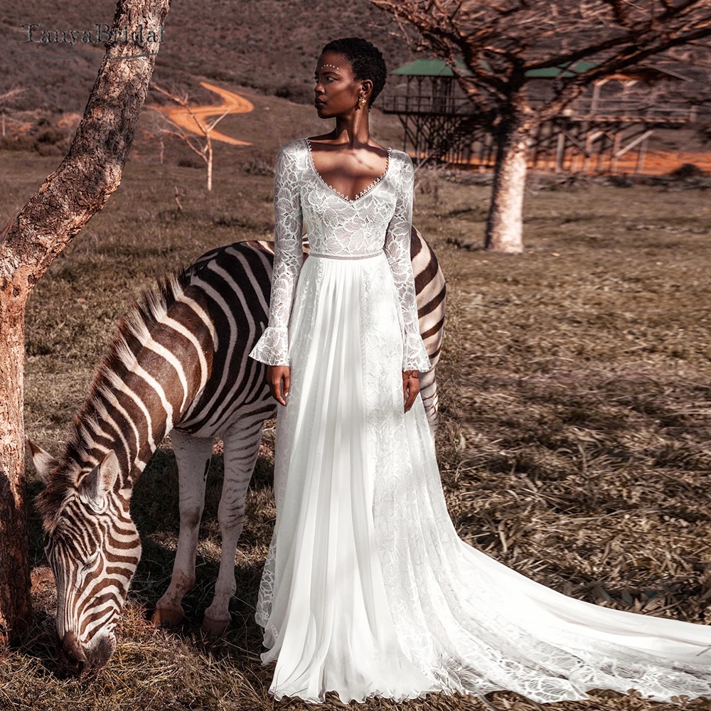 Long Sleeve Bohemian Beach A-LINE Wedding Dresses 2023 Crochet Lace Floral Backless Sweep Train Country Boho Bridal Gowns