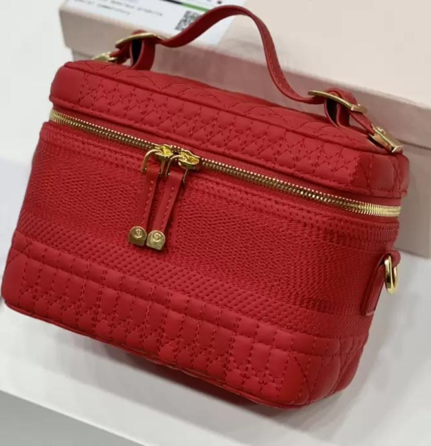 designer Makeup Bag Women Luxurys Designers crossbody Bags Make up case Travel Pouch Cosmetic Cases Girls Handbag Shoulder Bags Lu7805858, Dark grey
designer Makeup Bag Women Luxurys Designers crossbody Bags Make up case Travel Pouch Cosmetic Cases Girls Handbag Shoulder Bags Lu7805858, Dark grey