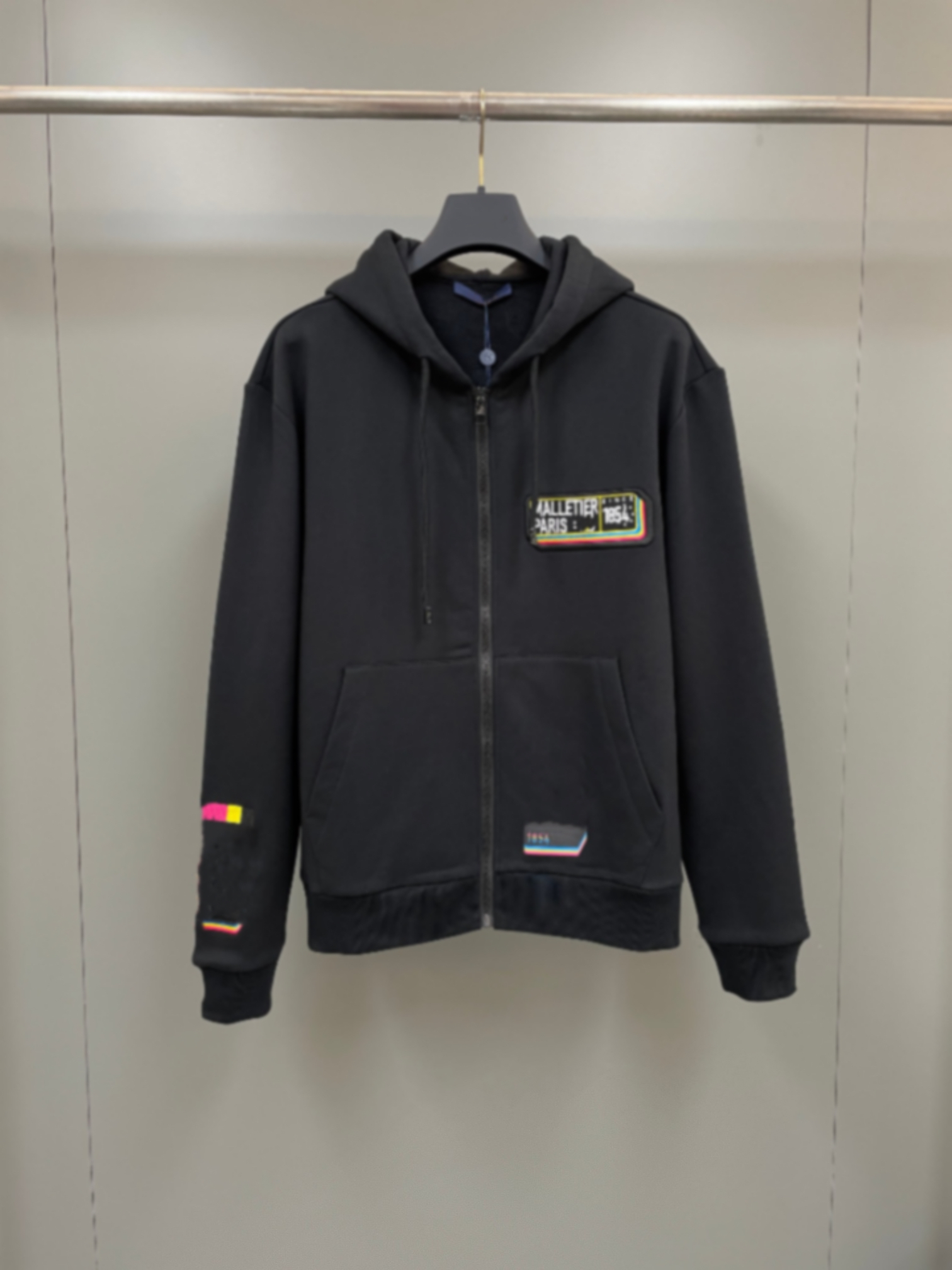 22SS Autumn and winter mens New jackets Baseball italy paris jacket highqualityfor men and women ourdoor L0106, Black
22SS Autumn and winter mens New jackets Baseball italy paris jacket highqualityfor men and women ourdoor L0106, Black