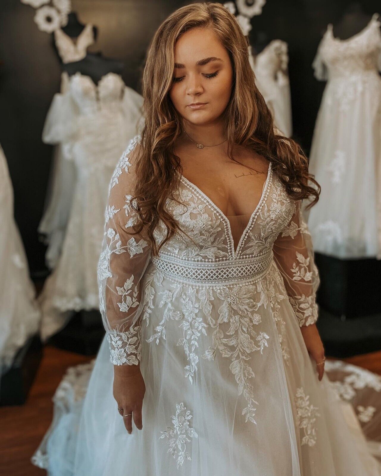 Plus Size Princess A-Line Wedding Dresses with Long Sleeve 2023 Lace Applique Floral Cathedral Train County Boho Bridal Gowns Vestidos de novia