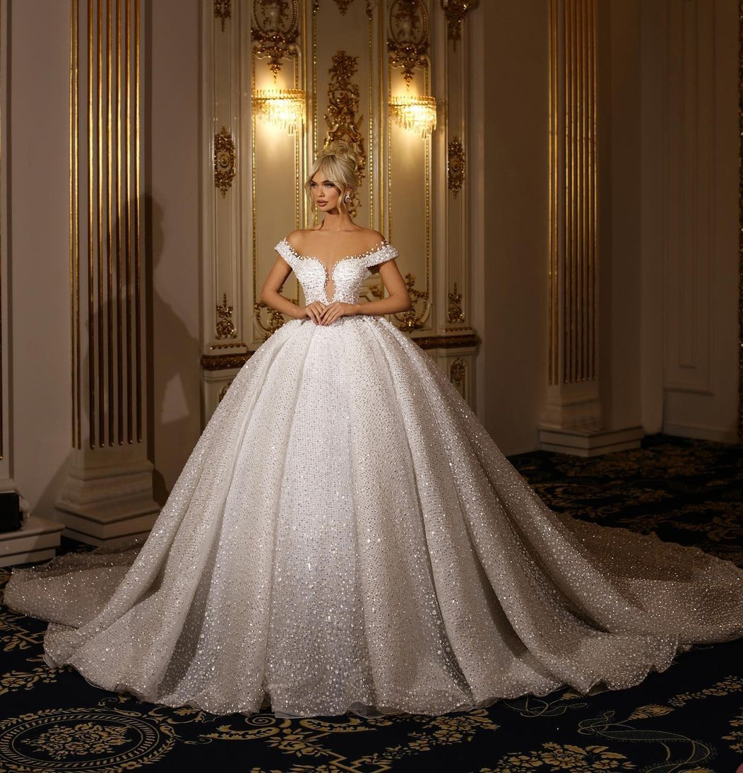 Glamorous Ball Gown Wedding Dresses Unique Design Neck Off the Shoulder with Pearls Whole Sequins Backless Floor Length Custom Made Plus Side Vestidos