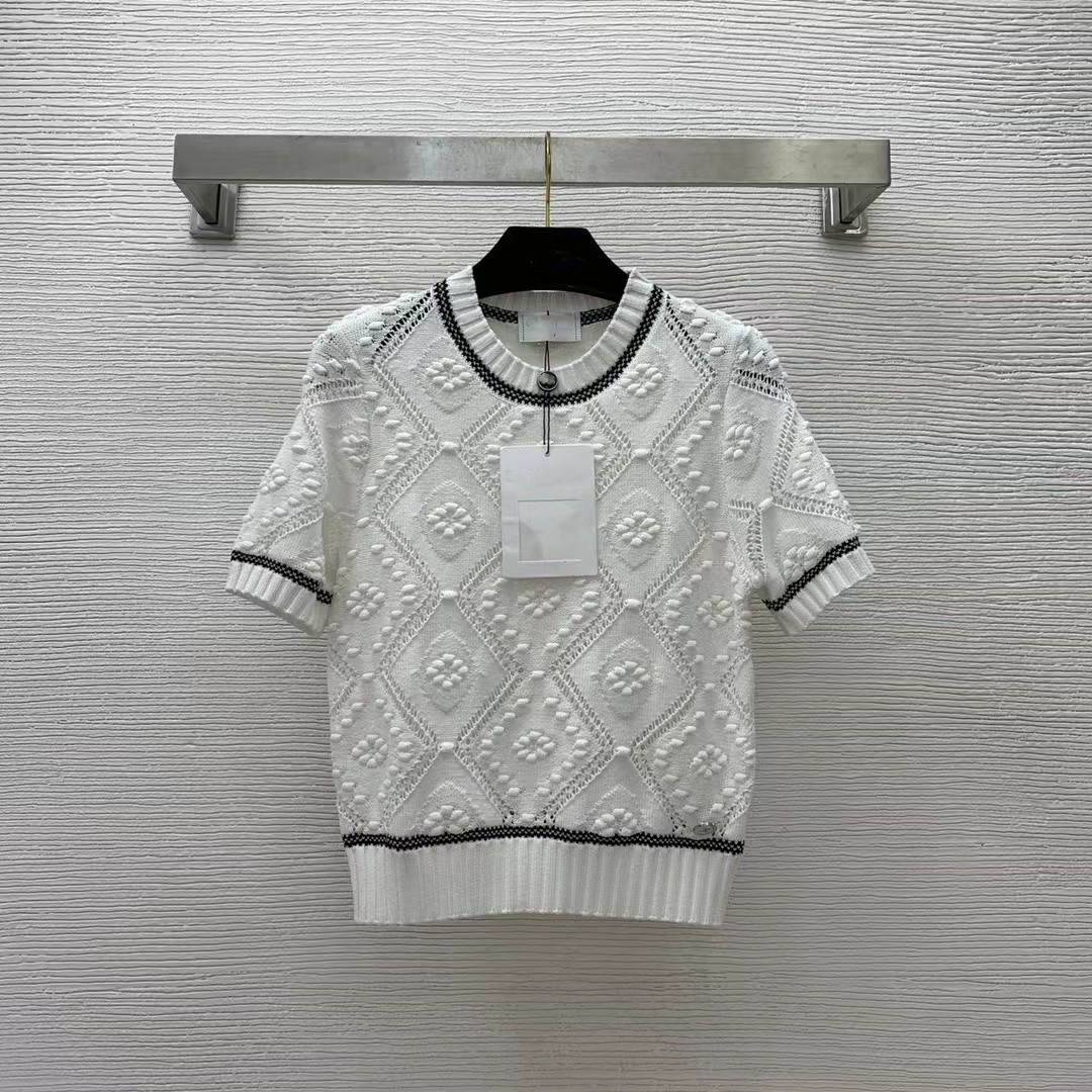 Women' Sweaters 2023 New Spring Summer O Neck Short Sleeve Print High End Jacquard Pullover Designer Sweater 0106-7, Picture color
Women' Sweaters 2023 New Spring Summer O Neck Short Sleeve Print High End Jacquard Pullover Designer Sweater 0106-7, Picture color
