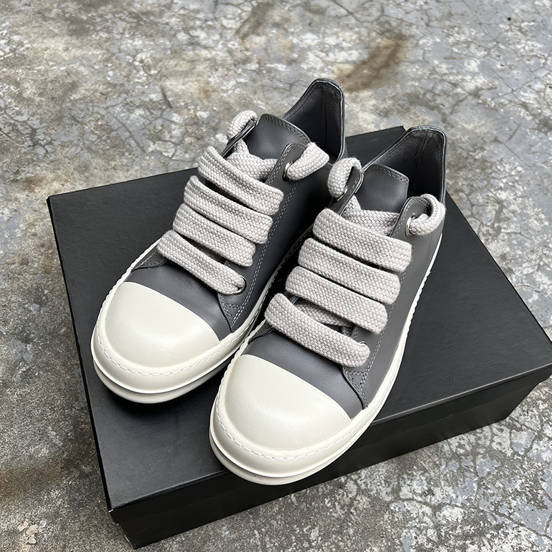 2023 luxury rick designer ro boots shoes owens Dress Shoes und s Gray Casual Men Low Top White Genuine Leather Big Jumbo Lace Up Thick Sol, Rice white
2023 luxury rick designer ro boots shoes owens Dress Shoes und s Gray Casual Men Low Top White Genuine Leather Big Jumbo Lace Up Thick Sol, Rice white