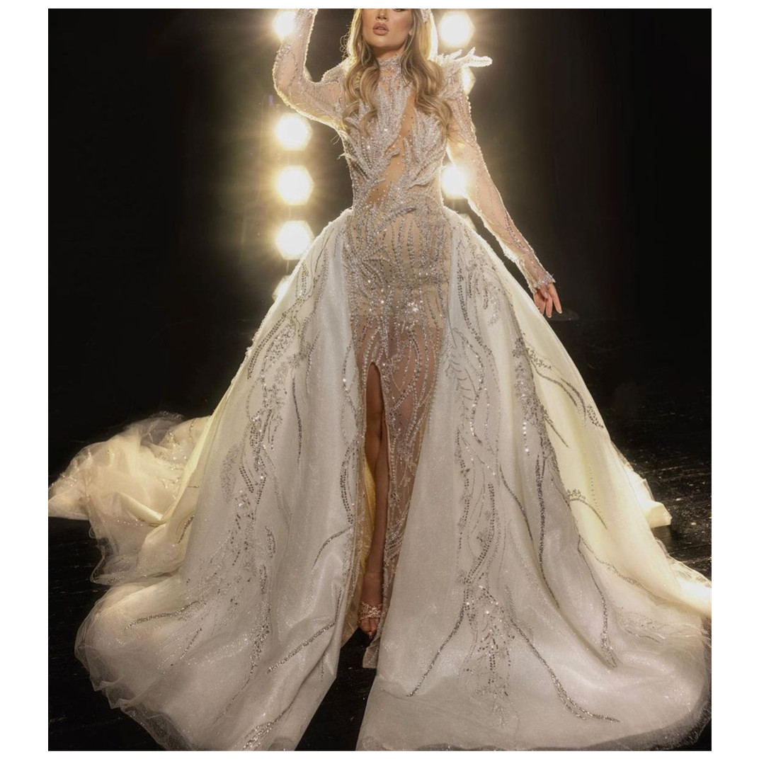 Luxury Ball Gown Wedding Dresses Long Sleeves V Neck Shiny Beaded Applique Sequins 3D Lace Ruffles Detachable Train Side Slit Formal Bridal Gowns Cust