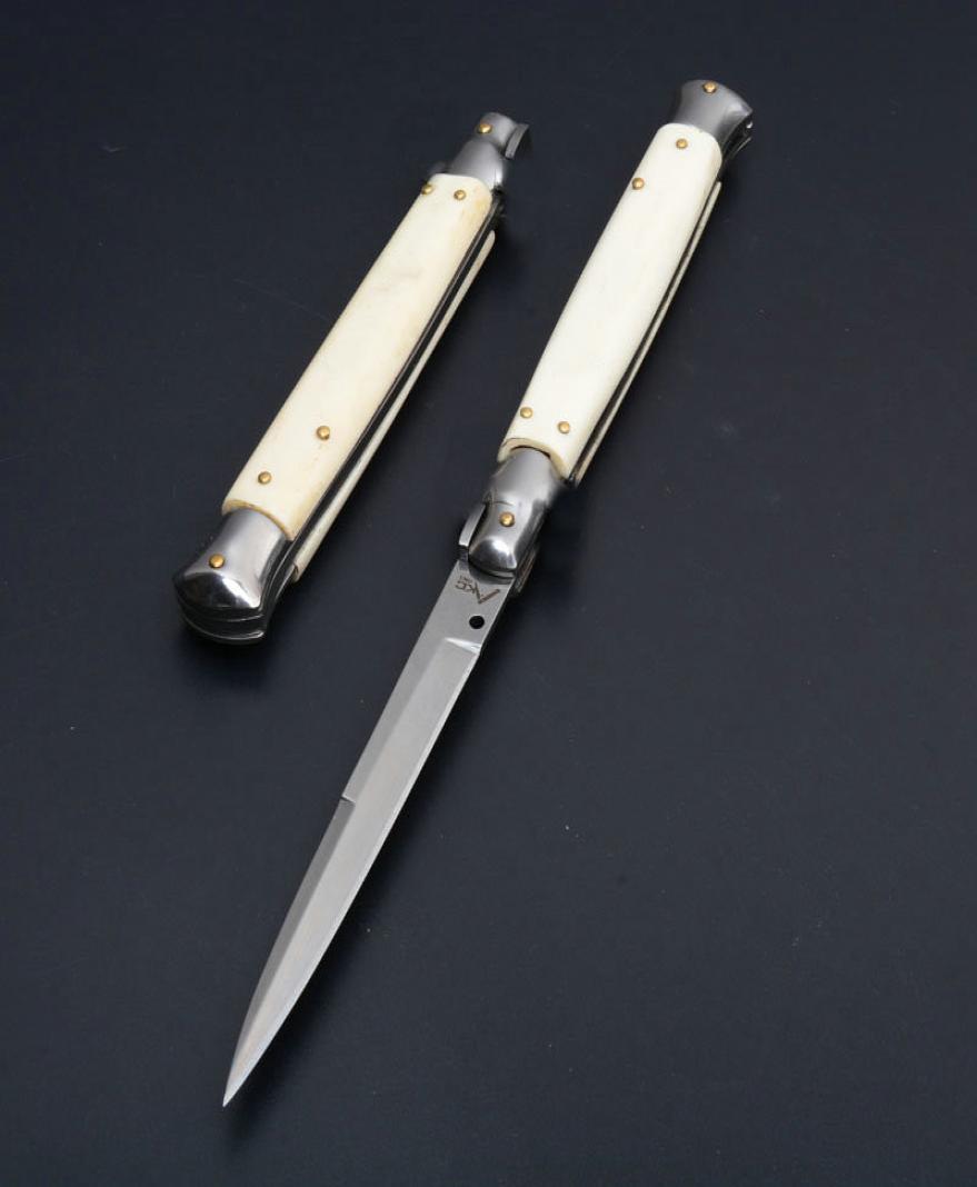 11 Inch Italian Godfather Mafia Stiletto 9Cr18Mov Horn Handle Tactical Pocket Knife Horizontal Automatic Camping Hunting Survival 7240697
11 Inch Italian Godfather Mafia Stiletto 9Cr18Mov Horn Handle Tactical Pocket Knife Horizontal Automatic Camping Hunting Survival 7240697