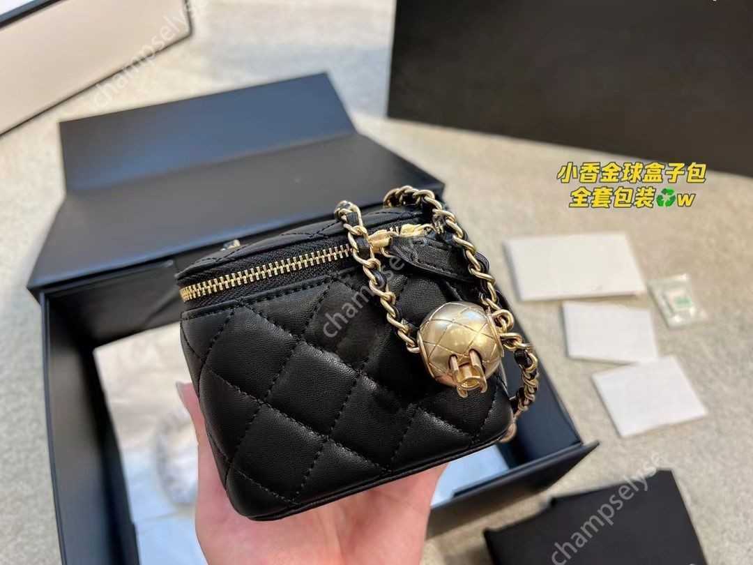 2022 new Cc Tote Designer bag snapshot handbag the totes bags shoulder crossbody Nice Bb Utility Bag Women fashion mini sling Makeup sacoche32
2022 new Cc Tote Designer bag snapshot handbag the totes bags shoulder crossbody Nice Bb Utility Bag Women fashion mini sling Makeup sacoche32