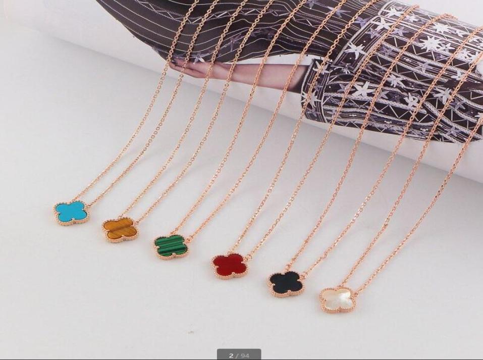 Classic Titanium steel Pendant Necklaces 18K gold plated Four Leaves Clover women luck Necklace Earrings Bracelet Designer Jewelry4318671
Classic Titanium steel Pendant Necklaces 18K gold plated Four Leaves Clover women luck Necklace Earrings Bracelet Designer Jewelry4318671