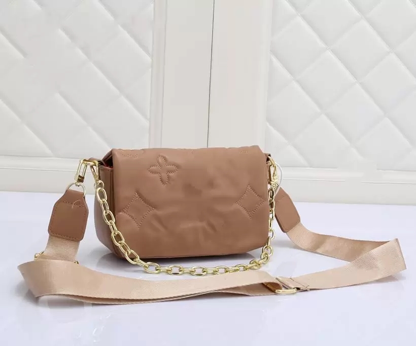 WALLET ON STRAP BUBBLEGRAM Colors Cross Body Bags Women Designer Crossbody Bag Fashion Quilted Mini Handbag Chain Round Luxury Shoulder Louiseity Purse Viutonitys, #3
WALLET ON STRAP BUBBLEGRAM Colors Cross Body Bags Women Designer Crossbody Bag Fashion Quilted Mini Handbag Chain Round Luxury Shoulder Louiseity Purse Viutonitys, #3
