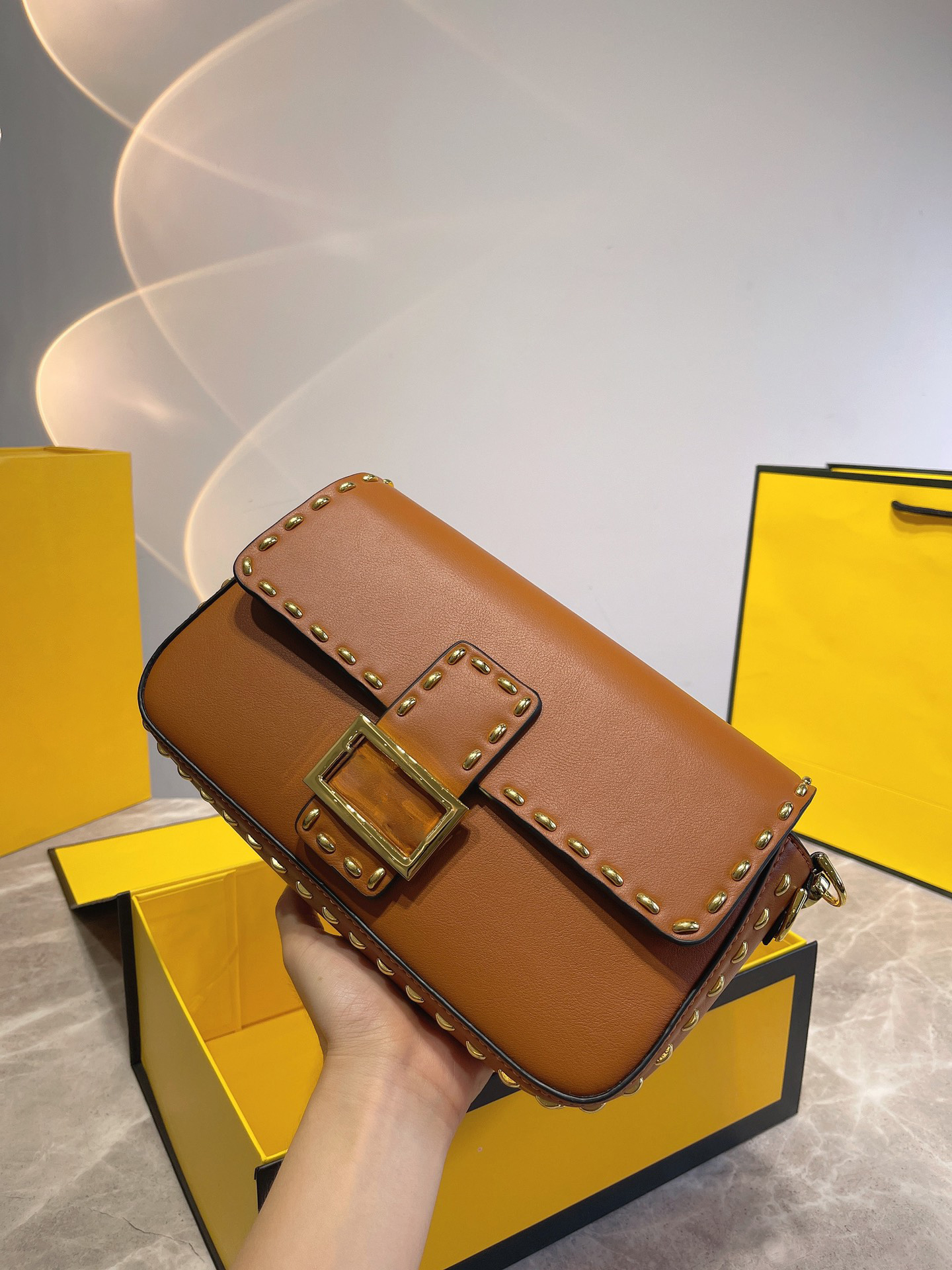 Fend Italy baguette bag cross-border imported baguette bag grained cowhide Fashion Bags Luxury Designers Fenndi Women Bags Classic, #1
Fend Italy baguette bag cross-border imported baguette bag grained cowhide Fashion Bags Luxury Designers Fenndi Women Bags Classic, #1