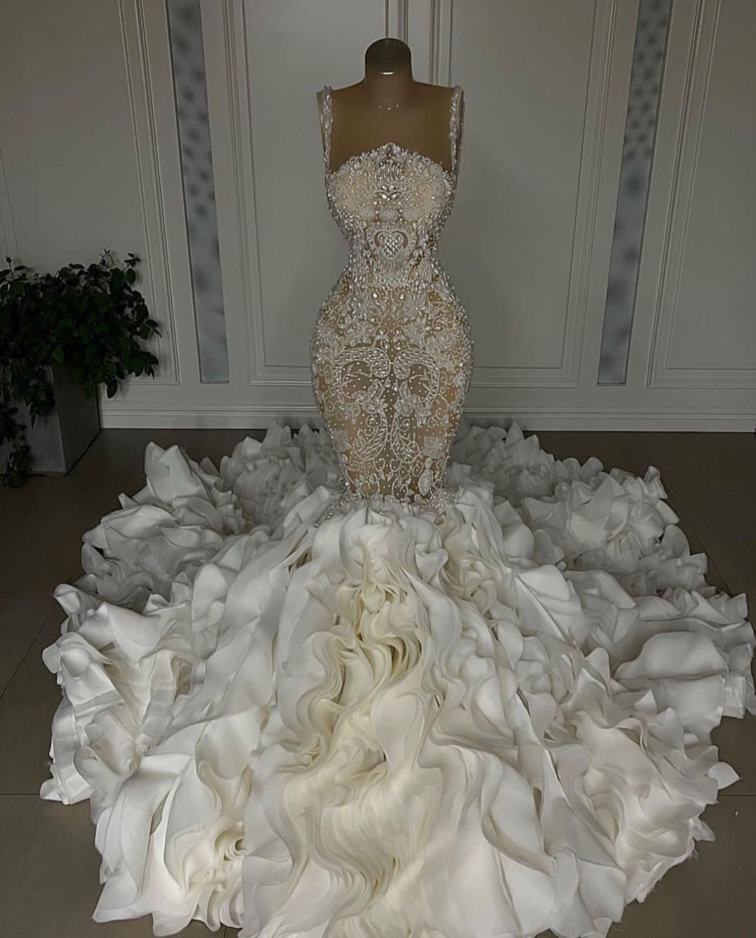 Mermaid Wedding Dresses Sleeveless Bateau Spaghetti Straps 3D Lace Folds Appliques Sequins Beaded Pearls or Length Formal Bridal Gowns abiti da sposa