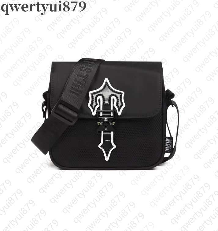 Messenger Bags Trapstar Luxury Designer Bag IRONGATE T Crossbody Bag UK London Fashion Handbag Waterproof Bags 010822H, Black
Messenger Bags Trapstar Luxury Designer Bag IRONGATE T Crossbody Bag UK London Fashion Handbag Waterproof Bags 010822H, Black