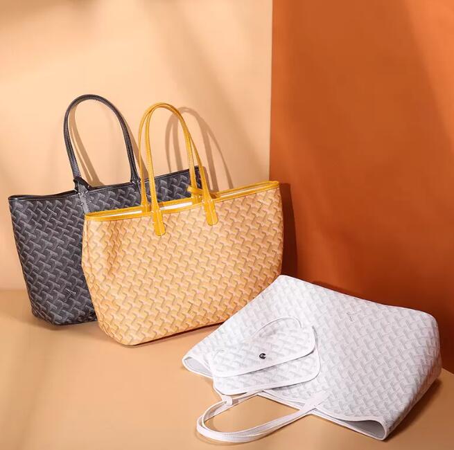 Designers Shopping Bags Wallets card holder GM Cross Body totes Key cards coins men Genuine leather Shoulder Bags purse womens Holders hangbag, Red
Designers Shopping Bags Wallets card holder GM Cross Body totes Key cards coins men Genuine leather Shoulder Bags purse womens Holders hangbag, Red