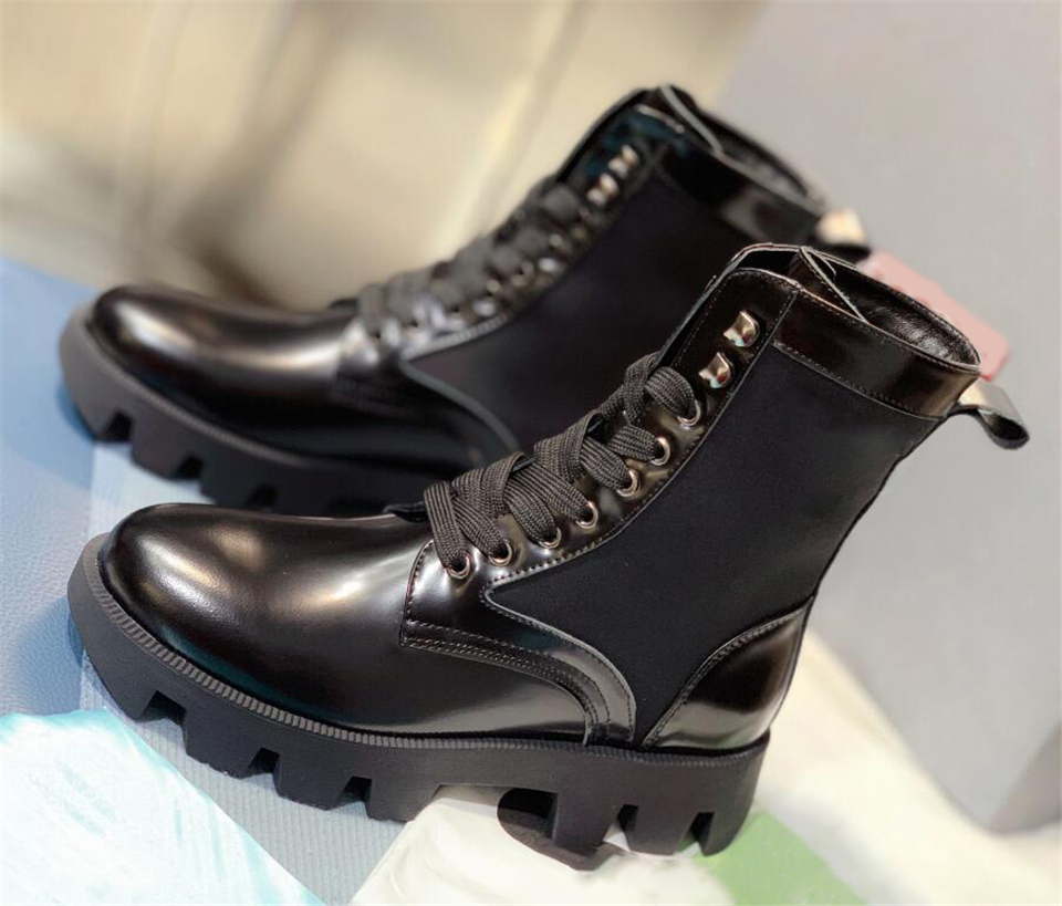 Women Fashion Designer Rocksand Leather And Nylon Combat Boots Cross Tied Rivet Triangle Pattern Ankle Short Booties Flat Platform Brand Sneakers With Original Box
Women Fashion Designer Rocksand Leather And Nylon Combat Boots Cross Tied Rivet Triangle Pattern Ankle Short Booties Flat Platform Brand Sneakers With Original Box