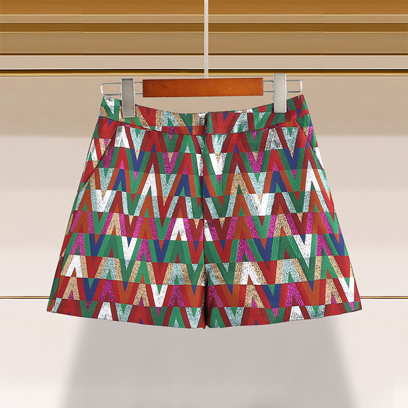Women's T-Shirt designer short V-line printed jacquard shorts for women's summer 2023 new A-line wide leg casual pants
Women's T-Shirt designer short V-line printed jacquard shorts for women's summer 2023 new A-line wide leg casual pants