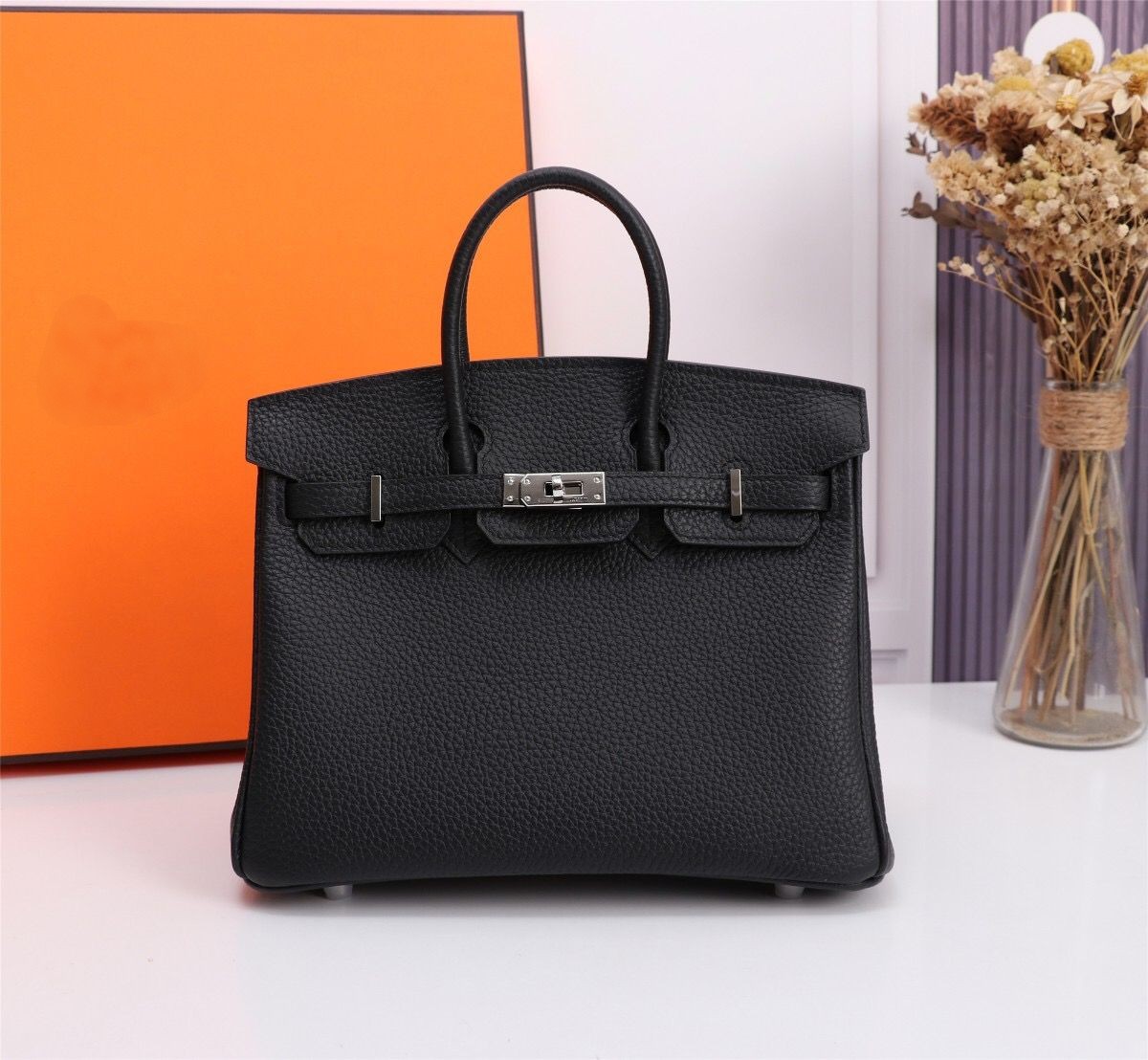 bag Women Totes High quility Fashion purse Shoulder bags Cowskin Genuine leather Handbag Scarf Charm High quality With shoulders straps and Packing box 08
bag Women Totes High quility Fashion purse Shoulder bags Cowskin Genuine leather Handbag Scarf Charm High quality With shoulders straps and Packing box 08