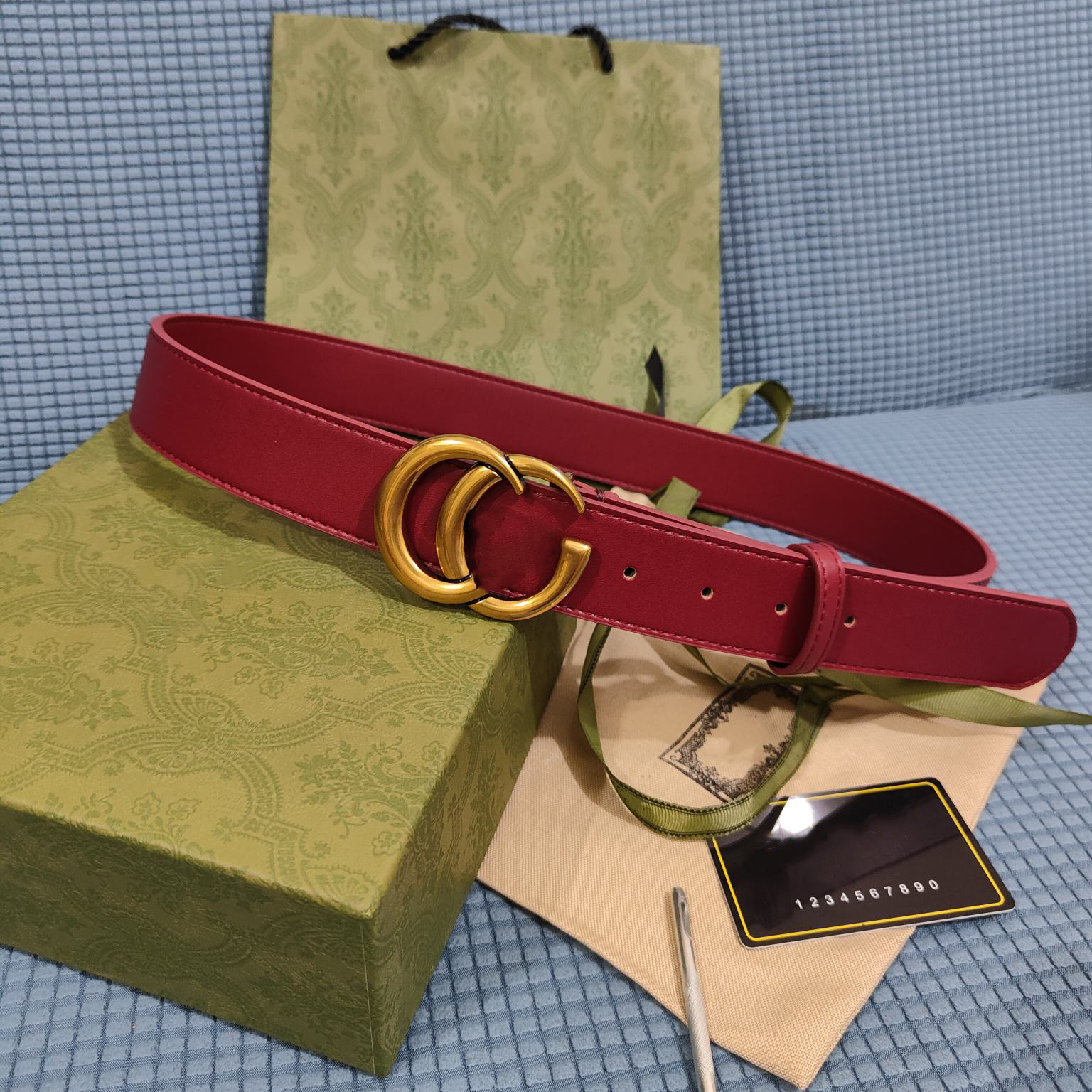 luxury designers belts fashion buckle women designer belt trend classic pure cow leather width 4.0cm 6color 105-125cm good nice, 4cm wide
luxury designers belts fashion buckle women designer belt trend classic pure cow leather width 4.0cm 6color 105-125cm good nice, 4cm wide