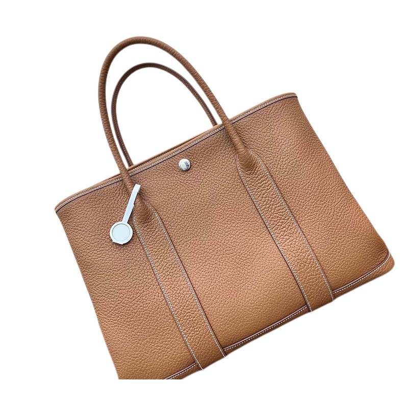 Designer The Tote Bag Women Handbag Shoulder Bag Leahter Crossbody Shopping Luxury Fashion Totes Bags Large capacity Handbags Purse First choice for women to go out, Brown1
Designer The Tote Bag Women Handbag Shoulder Bag Leahter Crossbody Shopping Luxury Fashion Totes Bags Large capacity Handbags Purse First choice for women to go out, Brown1