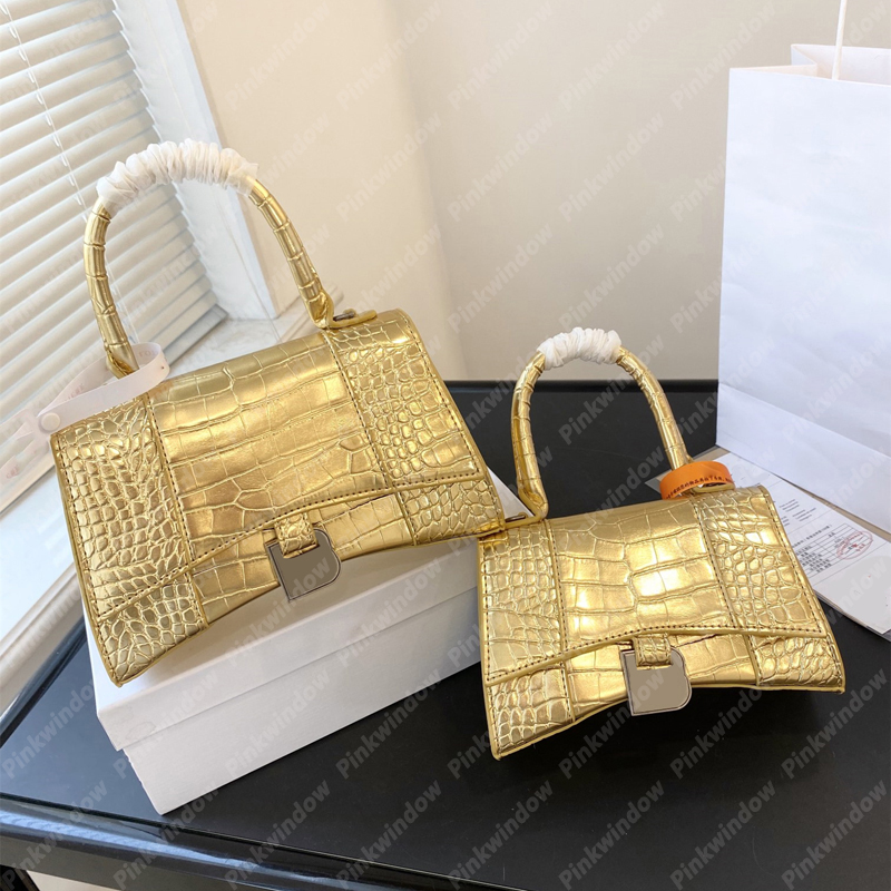 Trendy designer Women Handbag Luxurys Designers Bags Crossbody Shoulder Bag Womens Handbags Purses Wallet HOURGLASS XS TOP HANDLE BAG 0109, Gold
Trendy designer Women Handbag Luxurys Designers Bags Crossbody Shoulder Bag Womens Handbags Purses Wallet HOURGLASS XS TOP HANDLE BAG 0109, Gold
