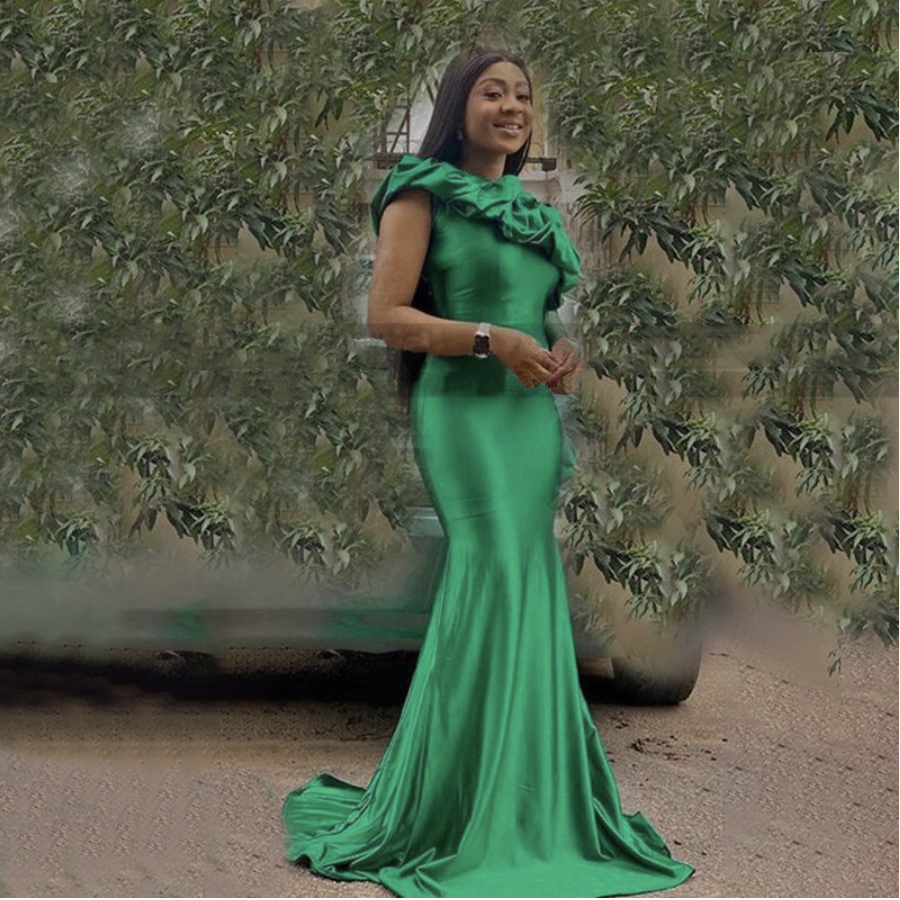 Mermaid Green Bridesmaid Dresses Ruched One Shoulder Long Sleeves African Women Wedding Party Dress