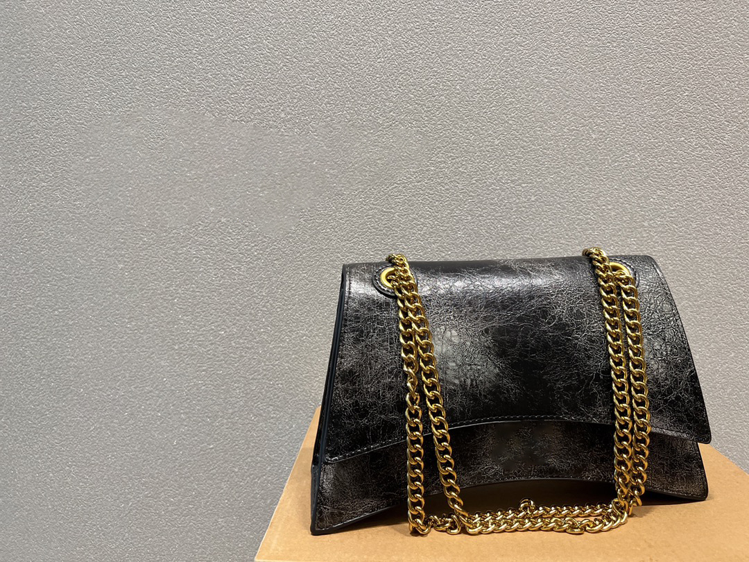 Gradual Change in color Luxury Bag Brand Designer Handbag Women Shoulder bag chain Crossbody bag purse large capacity two specifications hourglass design, Purple
Gradual Change in color Luxury Bag Brand Designer Handbag Women Shoulder bag chain Crossbody bag purse large capacity two specifications hourglass design, Purple