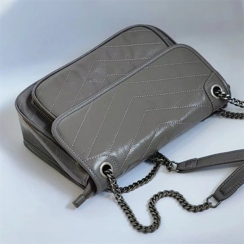 AA Designer bags Channel bags Tote Handbags Fashion Luxury bogReal Leather Messenger Bag Chain sluxurys handbagshoulder crossbody sizx22cm16.5cm7.5cm Four colors, Khaki
AA Designer bags Channel bags Tote Handbags Fashion Luxury bogReal Leather Messenger Bag Chain sluxurys handbagshoulder crossbody sizx22cm16.5cm7.5cm Four colors, Khaki