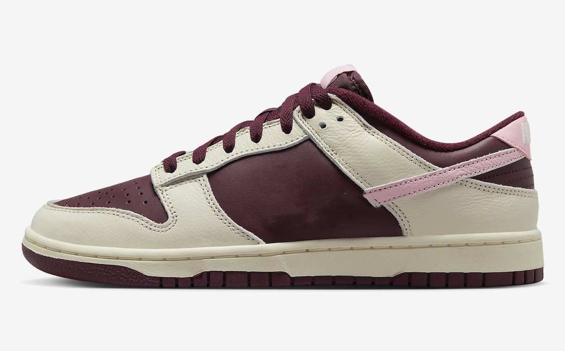 Running Shoes Designer Low Skateboard Pale Ivory Medium Soft Pink-Night Maroon Outdoor Sports 
Running Shoes Designer Low Skateboard Pale Ivory Medium Soft Pink-Night Maroon Outdoor Sports