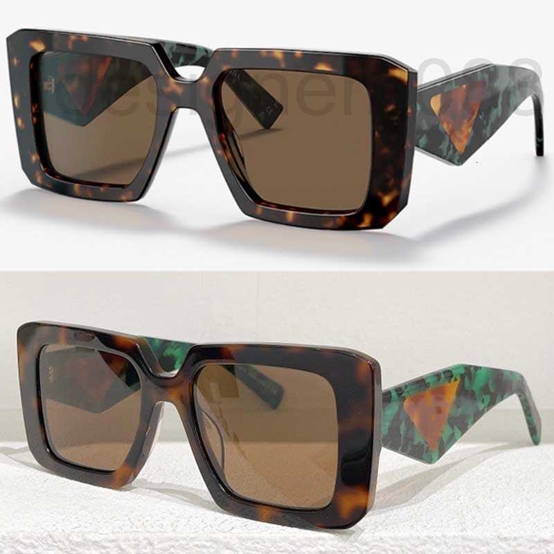Sunglasses Designer Womens SYMBOLE 3N women temples turquoise green Triangle Decorative Temples Feminine Fashion Brand Sun glasses GUGA
Sunglasses Designer Womens SYMBOLE 3N women temples turquoise green Triangle Decorative Temples Feminine Fashion Brand Sun glasses GUGA