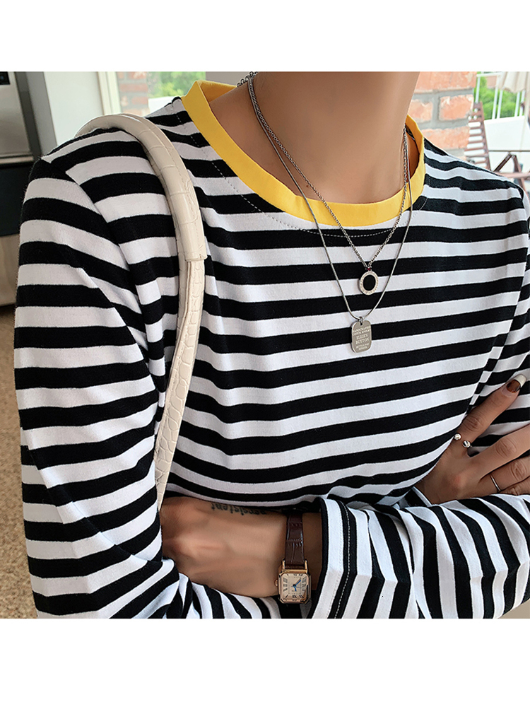 Women's TShirt Women Black And White Stripes Casual Tops O Neck Long Sleeve Loose Pullover Tshirt Autumn Fashion Korea Shirt Cotton 230110