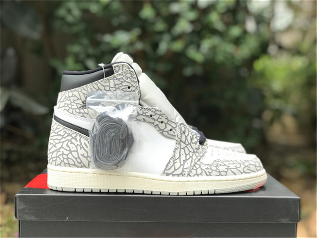Authentic 1 High OG White Cement Athletic Shoes Men True Blue Lost And Found Grey Muslin Black Chicago Reimagined Mid University Blue Sports Sneakers With Box, 14
Authentic 1 High OG White Cement Athletic Shoes Men True Blue Lost And Found Grey Muslin Black Chicago Reimagined Mid University Blue Sports Sneakers With Box, 14