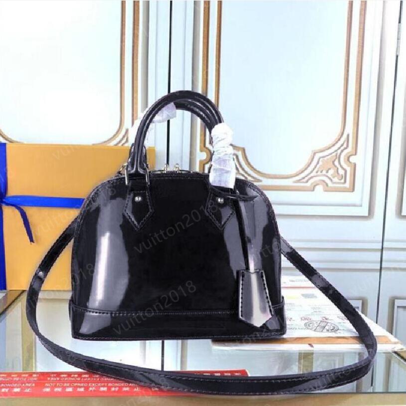 High Quality Mini Womens Shell Bag Most Stylish Women Shoulder CrossBody Bags Fashion Luxurys Designers Messenger Handbags Classic bag Women Leather Handbags, A1 brown old flower
High Quality Mini Womens Shell Bag Most Stylish Women Shoulder CrossBody Bags Fashion Luxurys Designers Messenger Handbags Classic bag Women Leather Handbags, A1 brown old flower