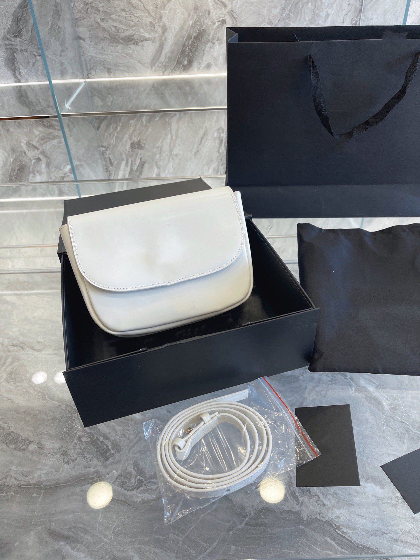 Women Bags crossbody bag 5A Quality Leather And Alloy Handbag Luxury Handbags bags Womens Purses Trendy Wallets Popular Wallet, #4
Women Bags crossbody bag 5A Quality Leather And Alloy Handbag Luxury Handbags bags Womens Purses Trendy Wallets Popular Wallet, #4