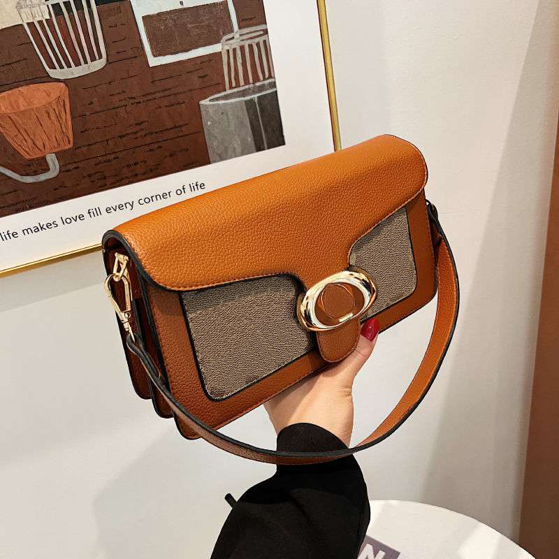 Designer fashion Classic jacquard fabric StylePolished pebble grain leather Tabby 26 shoulder bag Gold-tone Logo Lettering high quality armpit bags, 25*14*7.5_white
Designer fashion Classic jacquard fabric StylePolished pebble grain leather Tabby 26 shoulder bag Gold-tone Logo Lettering high quality armpit bags, 25*14*7.5_white