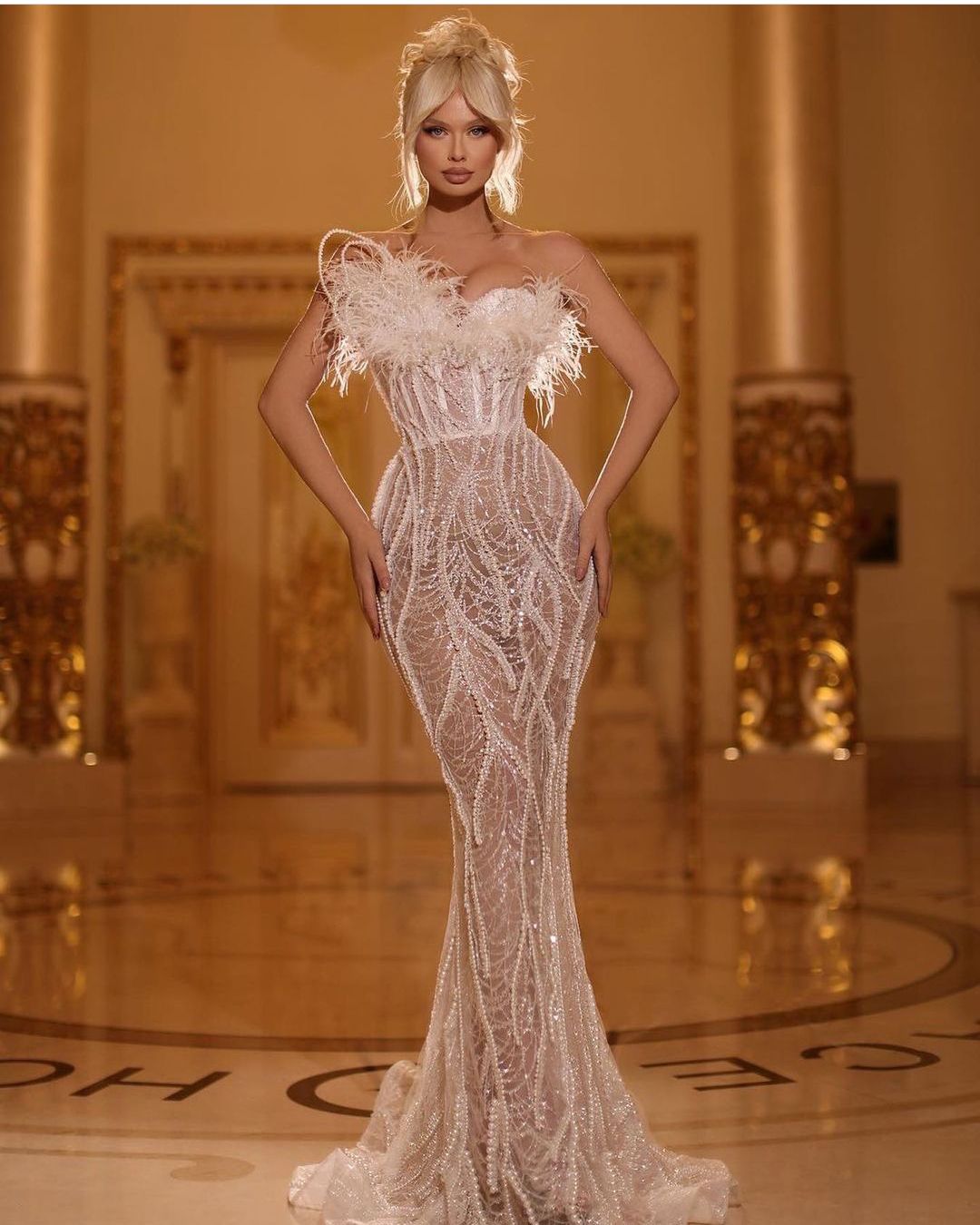 Wedding Exquisite Mermaid Dresses Sleeveless Bateau Feather D Lace Hollow Appliques Sequins Beaded Sexy Floor Length Plus Size Formal Bridal Gowns Abi